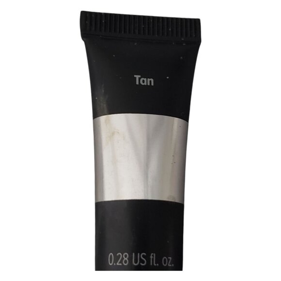 iT cosmetics  Bye Bye Under Eye Full Coverage Waterproof Concealer - Picture 4 of 5